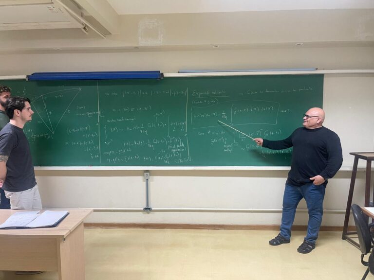 Lectures on MICROHYDRODYNAMICS by FRC - 1/2025 - University of Brasília