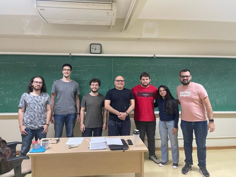 Lectures on Microhydrodynamics - PCMEC/ENM-UnB - 1/2023