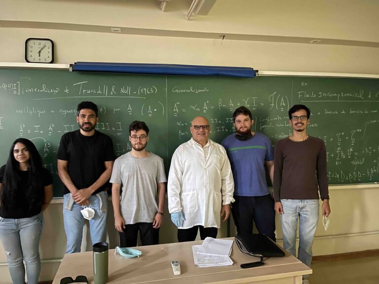 Teaching Continuum Mechanics course at University of Brasilia - Mechanical Science - March - 2022. Left to right: Raíssa, Saulo, Leonardo, FRC, Matheus and Arthur.