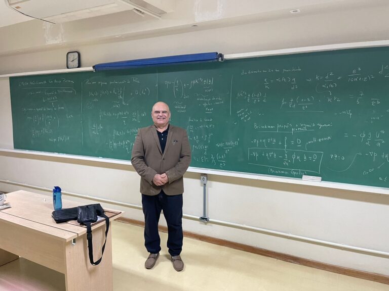 Last lecture of the semester 2/2022 on multiphase flow (Part of Porous Media - Brinkman equation, etc).- Program of Mechanical Science - University of Brasilia. Fev/2023.